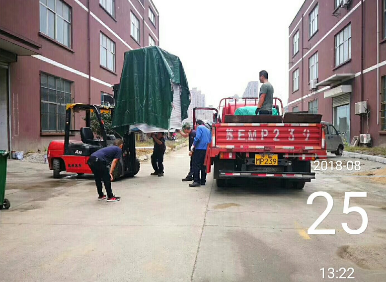 自動<a href='http://m.hogwei.com' target='_blank'><u>去毛刺機</u></a>